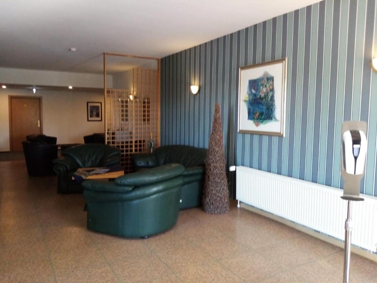Zur Linde Hotel Ostrau  Bagian luar foto