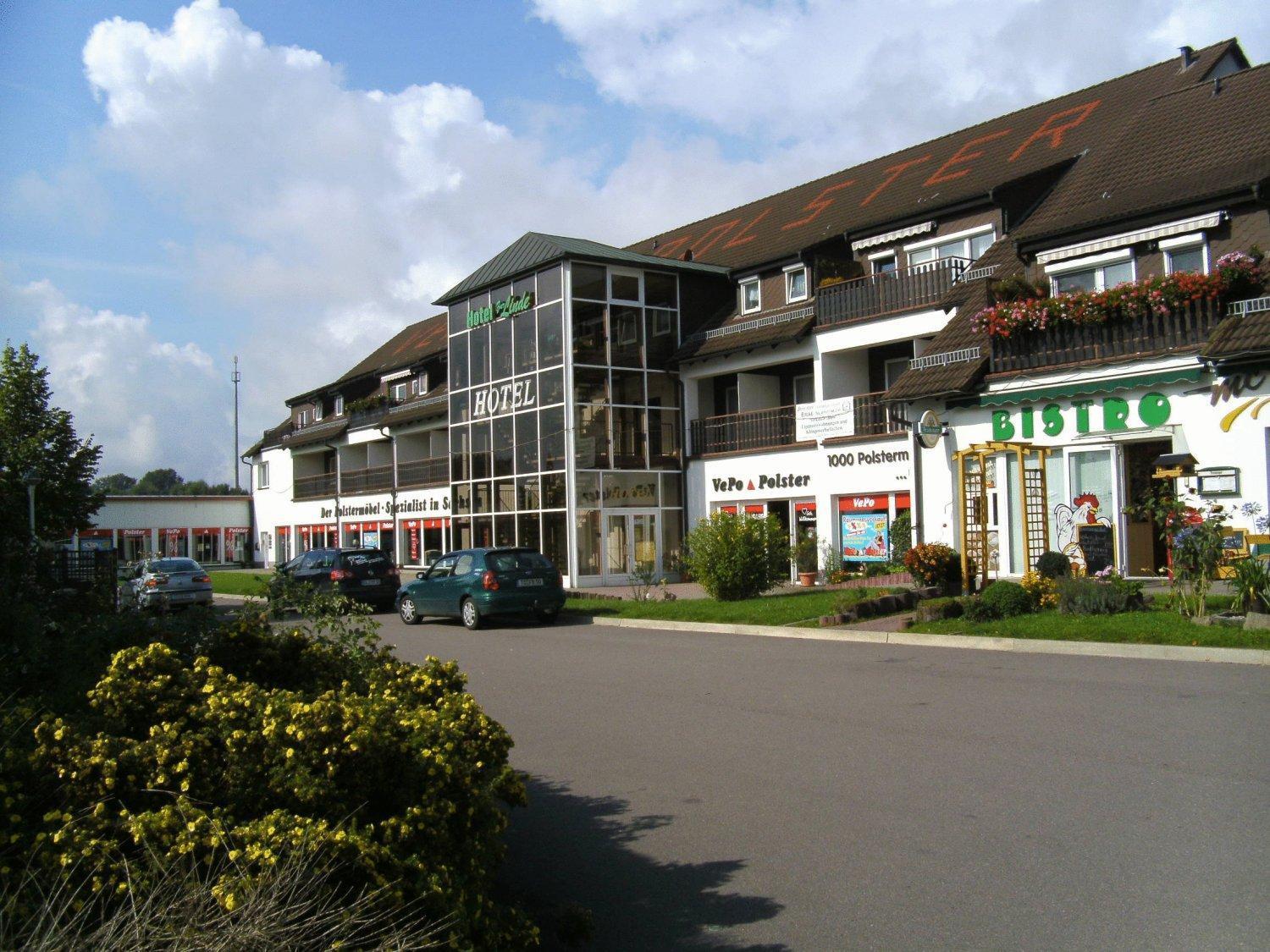 Zur Linde Hotel Ostrau  Bagian luar foto